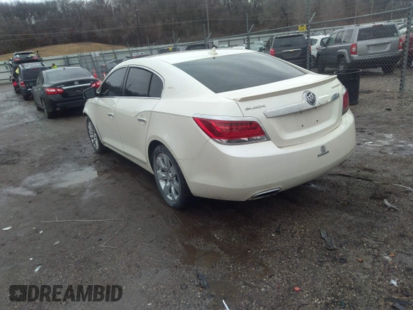 2012 Buick LaCrosse Leather z VIN 1G4GC5E32CF218413, wystawiony jako IAAI lot #41747477 z przebiegiem 135 978 mil mil oraz . Historia ofert i sprzedaży dostępna na DreamBid. Obrazek 3.