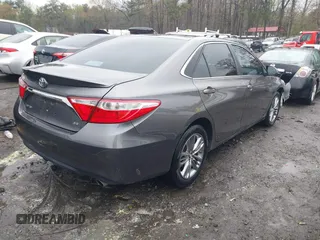 2017 Toyota Camry XLE with VIN 4T1BF1FKXHU454147, listed as a IAAI auction lot 41846039 with 105,471 mi miles. Bid and sale history available at carsss.com. Image 4.