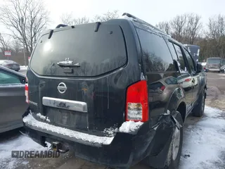 2005 Nissan Pathfinder SE with VIN 5N1AR18U85C756782, listed as a IAAI auction lot 41278886 with 209,555 mi miles. Bid and sale history available at carsss.com. Image 12.
