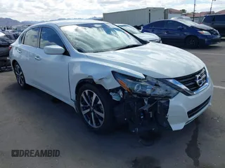 2017 Nissan Altima S z VIN 1N4AL3AP0HN304541, wystawiony jako IAAI lot #41764386 z przebiegiem 77 598 mil mil oraz . Historia ofert i sprzedaży dostępna na DreamBid. Obrazek 1.