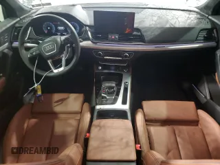 2024 Audi Q5 Sportback S line Prestige with VIN WA16AAFY1R2035846, listed as a Copart auction lot 56561145 with 11,118 mi miles and Salvage title. Bid and sale history available at DreamBid. Image 8.