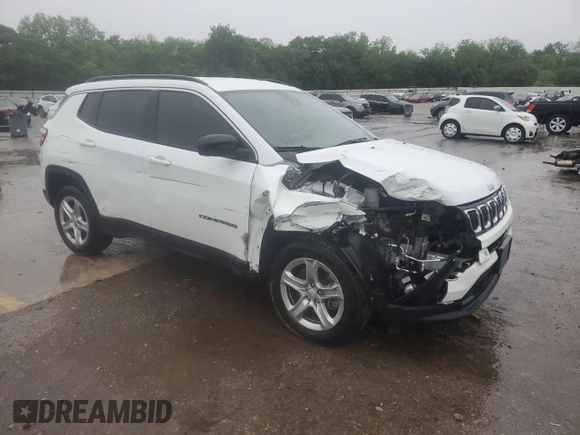2023 Jeep Compass Latitude with VIN 3C4NJDBN4PT512845, listed as a Copart auction lot 55153135 with 52,410 mi miles and Salvage title. Bid and sale history available at DreamBid. Image 4.
