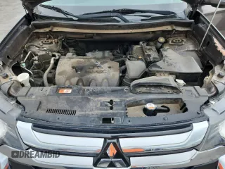 2016 Mitsubishi Outlander SE with VIN JA4AD3A36GZ022121, listed as a Copart auction lot 58557755 with 168,029 mi miles and Clean title. Bid and sale history available at DreamBid. Image 11.