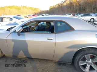 2016 Dodge Challenger SXT с VIN 2C3CDZAG0GH344813, выставлен на аукционе IAAI как лот 41091908 с пробегом 105 813 миль миль и . История ставок и продаж доступна на DreamBid. Изображение 14.