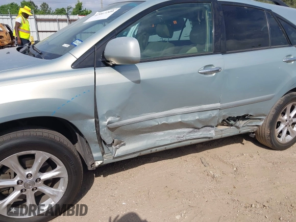 2008 Lexus RX 350 z VIN 2T2GK31U18C056375, wystawiony jako IAAI lot #42067209 z przebiegiem 219 210 mil mil oraz . Historia ofert i sprzedaży dostępna na DreamBid. Obrazek 6.