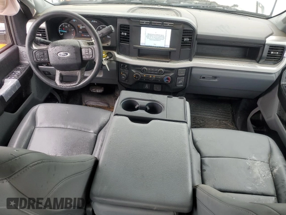 2024 Ford F-350 XL with VIN 1FD8W3HT6REE02974, listed as a Copart auction lot 55772355 with 1,453 mi miles and Salvage title. Bid and sale history available at DreamBid. Image 8.