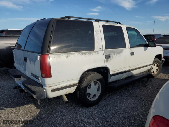 1996 Chevrolet Tahoe with VIN 1GNEC13R8TJ421533, listed as a Copart auction lot 76129824 with 190,015 mi miles and Non Repairable. Bid and sale history available at carsss.com. Image 3.