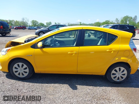 2014 Toyota Prius One z VIN JTDKDTB31E1066984, wystawiony jako IAAI lot #42261574 z przebiegiem 163 378 mil mil oraz . Historia ofert i sprzedaży dostępna na DreamBid. Obrazek 15.