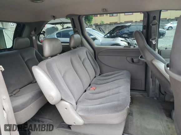 2002 Dodge Caravan SE with VIN 1B4GP25382B735077, listed as a Copart auction lot 65013315 with 165,771 mi miles and Salvage title. Bid and sale history available at DreamBid. Image 11.