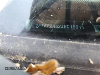 2018 Ford F-250 XL z VIN 1FTBF2A62JEC19911, wystawiony jako Copart lot #58555025 z przebiegiem 228 433 mil mil oraz Szkoda całkowita • Salvage title. Historia ofert i sprzedaży dostępna na DreamBid. Obrazek 12.