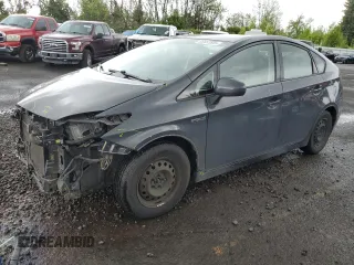 2010 Toyota Prius II z VIN JTDKN3DU6A0135588, wystawiony jako Copart lot #56551595 z przebiegiem 201 523 mil mil oraz Szkoda całkowita • Salvage title. Historia ofert i sprzedaży dostępna na DreamBid. Obrazek 1.