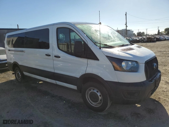 2023 Ford Transit Passenger Wagon XL with VIN 1FBAX2Y84PKA07378, listed as a Copart auction lot 46208235 with NaN miles and Non Repairable. Bid and sale history available at carsss.com. Image 4.
