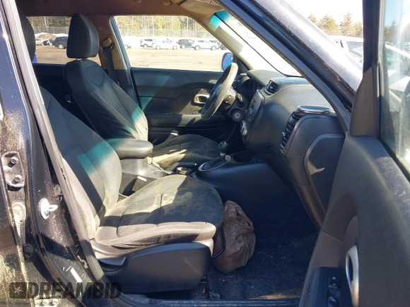 2014 Kia Soul with VIN KNDJN2A29E7042800, listed as a IAAI auction lot 41782186 with 189,270 mi miles. Bid and sale history available at carsss.com. Image 5.