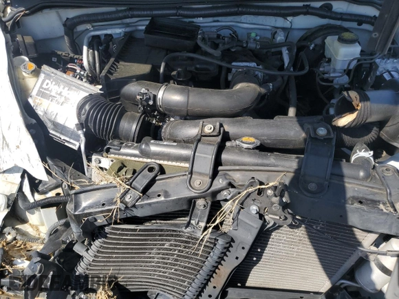 2015 Nissan Frontier S z VIN 1N6BD0CT8FN733537, wystawiony jako Copart lot #52552845 z przebiegiem Nie podano mil oraz Szkoda całkowita • Salvage title. Historia ofert i sprzedaży dostępna na DreamBid. Obrazek 12.