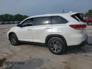 2019 Toyota Highlander SE with VIN 5TDJZRFH5KS917107, listed as a Copart auction lot 60798935 with 55,397 mi miles and Salvage title. Bid and sale history available at DreamBid. Image 2.