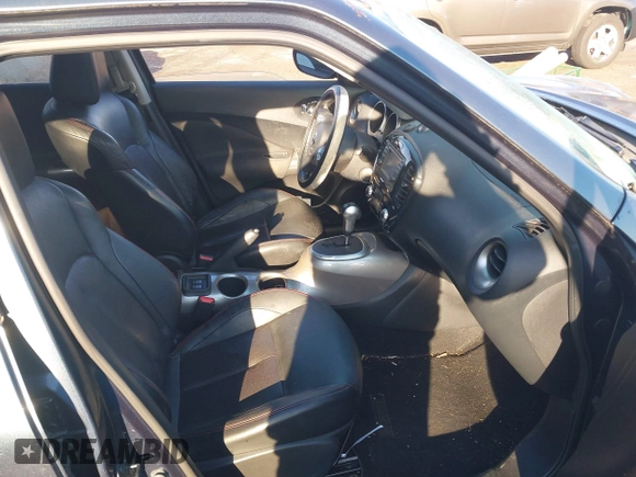 2011 Nissan Juke SL with VIN JN8AF5MV5BT007392, listed as a IAAI auction lot 40939305 with 111,331 mi miles. Bid and sale history available at carsss.com. Image 4.