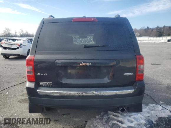 2011 Jeep Patriot Latitude X with VIN 1J4NF4GB8BD126731, listed as a Copart auction lot 41739225 with 84,663 mi miles and Salvage Title. Bid and sale history available at DreamBid. Image 6.
