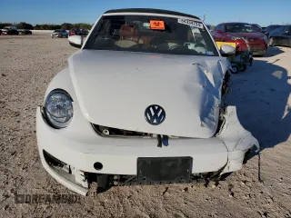 2015 Volkswagen Beetle 1.8T with VIN 3VW517AT7FM809440, listed as a Copart auction lot 84334724 with Not provided miles and Salvage title. Bid and sale history available at DreamBid. Image 5.
