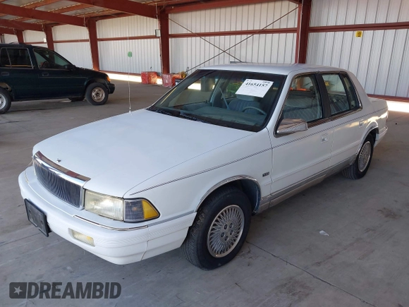 1994 Chrysler LeBaron z VIN 1C3AA3638RF322789, wystawiony jako IAAI lot #41654157 z przebiegiem 53 084 mil mil oraz . Historia ofert i sprzedaży dostępna na DreamBid. Obrazek 2.