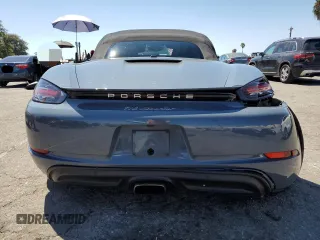 2018 Porsche 718 Boxster z VIN WP0CA2A83JS210673, wystawiony jako Copart lot #64289503 z przebiegiem 43 663 mil mil oraz . Historia ofert i sprzedaży dostępna na DreamBid. Obrazek 6.