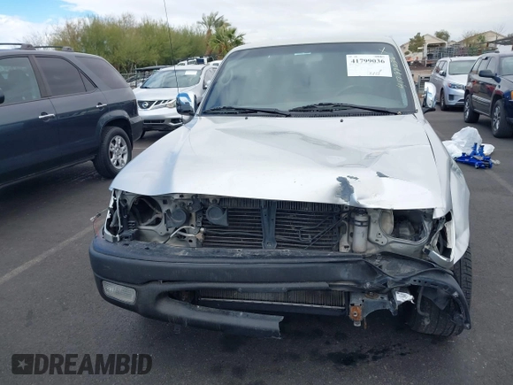 2001 Toyota Tacoma z VIN 5TENL42N81Z813696, wystawiony jako IAAI lot #41799036 z przebiegiem 317 479 mil mil oraz . Historia ofert i sprzedaży dostępna na DreamBid. Obrazek 6.