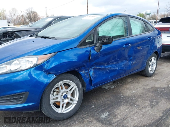2019 Ford Fiesta SE with VIN 3FADP4BJXKM128486, listed as a IAAI auction lot 41876011 with 77,978 mi miles. Bid and sale history available at carsss.com. Image 6.