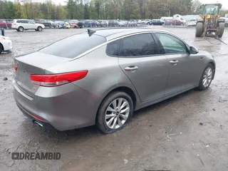 2016 Kia Optima EX z VIN 5XXGU4L3XGG085728, wystawiony jako IAAI lot #42179434 z przebiegiem 93 589 mil mil oraz . Historia ofert i sprzedaży dostępna na DreamBid. Obrazek 4.