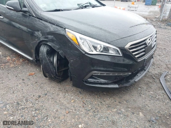 2016 Hyundai Sonata 2.4L Sport with VIN 5NPE34AF7GH324356, listed as a IAAI auction lot 40931068 with 90,630 mi miles. Bid and sale history available at carsss.com. Image 6.