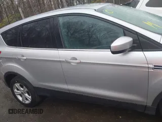 2013 Ford Escape SE with VIN 1FMCU0GX8DUD84074, listed as a IAAI auction lot 42003244 with 147,323 mi miles. Bid and sale history available at carsss.com. Image 13.