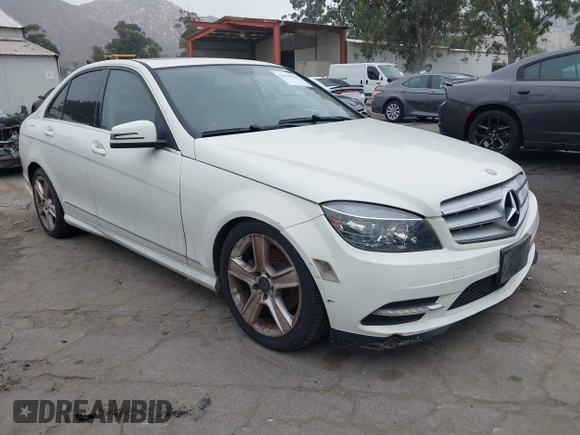 2011 Mercedes-Benz C 300 Sport с VIN WDDGF5EB3BR147552, выставлен на аукционе IAAI как лот 42496357 с пробегом 162 754 миль миль и . История ставок и продаж доступна на DreamBid. Изображение 1.