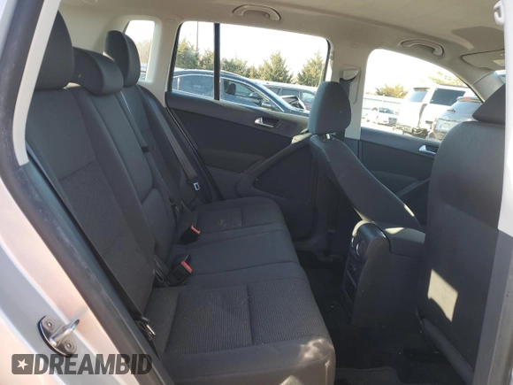 2013 Volkswagen Tiguan S z VIN WVGBV3AX6DW611477, wystawiony jako Copart lot #82567264 z przebiegiem 139 210 mil mil oraz Szkoda całkowita • Salvage title. Historia ofert i sprzedaży dostępna na DreamBid. Obrazek 11.