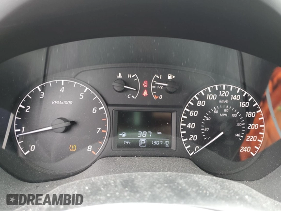 2014 Nissan Sentra SR z VIN 3N1AB7AP0EL652813, wystawiony jako Copart lot #58897925 z przebiegiem 130 710 mil mil oraz Czysty tytuł • Clean title. Historia ofert i sprzedaży dostępna na DreamBid. Obrazek 9.