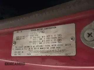 1983 Toyota Pickup z VIN JT4RN44R8D1137485, wystawiony jako IAAI lot #41741970 z przebiegiem 328 446 mil mil oraz . Historia ofert i sprzedaży dostępna na DreamBid. Obrazek 9.