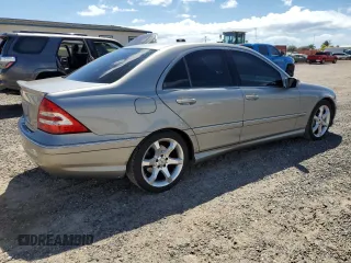 2007 Mercedes-Benz C 230 Sport z VIN WDBRF52HX7A949404, wystawiony jako Copart lot #58180275 z przebiegiem 120 495 mil mil oraz Czysty tytuł • Clean title. Historia ofert i sprzedaży dostępna na DreamBid. Obrazek 3.