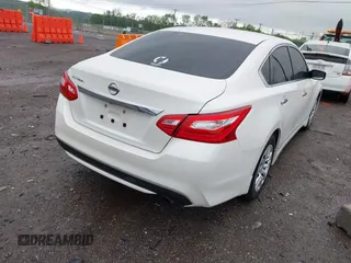 2017 Nissan Altima SR with VIN 1N4AL3AP2HC139331, listed as a IAAI auction lot 42070393 with 139,831 mi miles and . Bid and sale history available at DreamBid. Image 4.