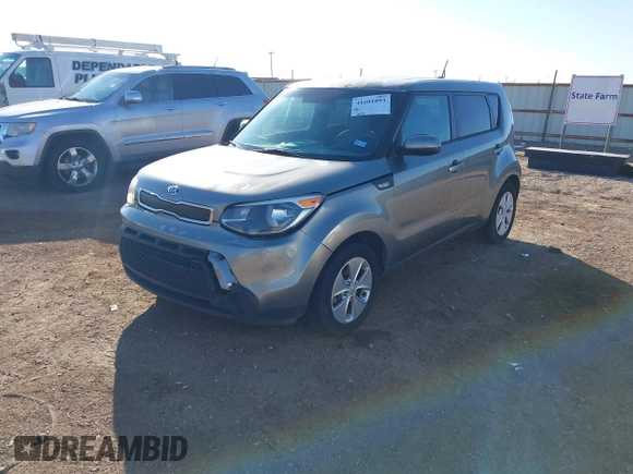 2014 Kia Soul with VIN KNDJN2A22E7059843, listed as a IAAI auction lot 41601093 with 61,396 mi miles. Bid and sale history available at carsss.com. Image 2.