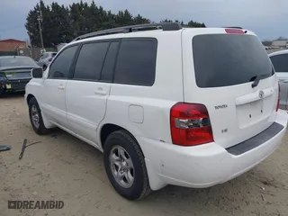 2006 Toyota Highlander with VIN JTEGP21A060105154, listed as a IAAI auction lot 41686840 with 245,420 mi miles. Bid and sale history available at carsss.com. Image 3.