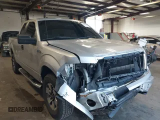 2013 Ford F-150 XL with VIN 1FTFX1EF7DFD69921, listed as a IAAI auction lot 41846025 with 76,699 mi miles. Bid and sale history available at carsss.com. Image 1.