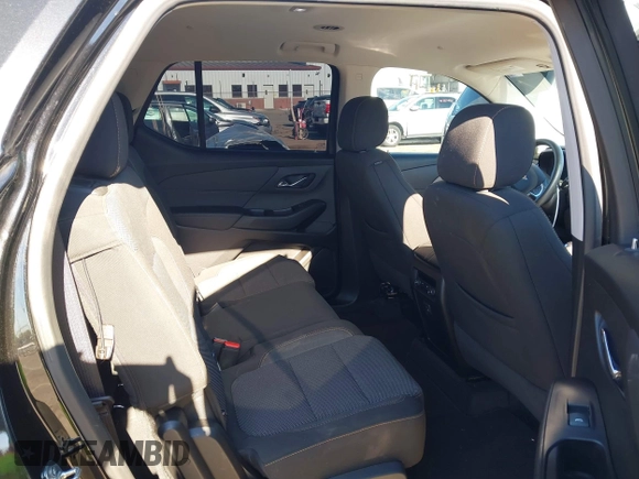 2020 Chevrolet Traverse LS with VIN 1GNERFKW7LJ207118, listed as a IAAI auction lot 41883048 with 87,506 mi miles. Bid and sale history available at carsss.com. Image 8.
