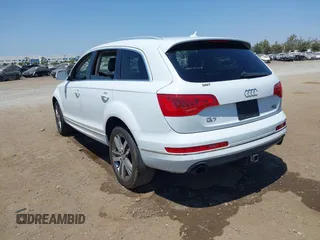 2014 Audi Q7 Premium Plus with VIN WA1LGAFE3ED021002, listed as a IAAI auction lot 42769562 with 82,118 mi miles and . Bid and sale history available at DreamBid. Image 3.