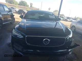 2018 Volvo S90 Momentum z VIN LVY992MK2JP024743, wystawiony jako IAAI lot #42015014 z przebiegiem 91 105 mil mil oraz . Historia ofert i sprzedaży dostępna na DreamBid. Obrazek 12.