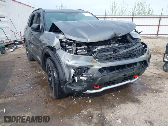 2023 Ford Explorer Timberline z VIN 1FMSK8JH1PGB87848, wystawiony jako IAAI lot #42099995 z przebiegiem 28 456 mil mil oraz . Historia ofert i sprzedaży dostępna na DreamBid. Obrazek 1.
