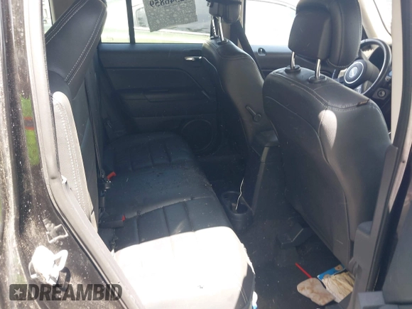 2015 Jeep Patriot High Altitude z VIN 1C4NJPFA9FD306160, wystawiony jako IAAI lot #42346859 z przebiegiem Nie podano mil oraz . Historia ofert i sprzedaży dostępna na DreamBid. Obrazek 8.