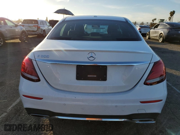 2019 Mercedes-Benz E-Class E 300 with VIN WDDZF4JB4KA526888, listed as a Copart auction lot 36112483 with 21,777 mi miles. Bid and sale history available at carsss.com. Image 6.
