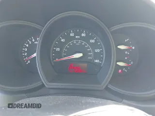 2014 Kia Rio EX z VIN KNADN4A35E6355797, wystawiony jako IAAI lot #41639623 z przebiegiem 152 057 mil mil oraz . Historia ofert i sprzedaży dostępna na DreamBid. Obrazek 7.
