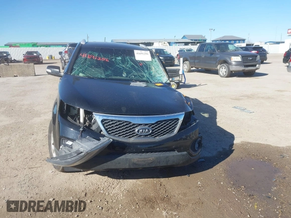 2013 Kia Sorento LX with VIN 5XYKT4A2XDG371836, listed as a IAAI auction lot 41691256 with 1 mi miles. Bid and sale history available at carsss.com. Image 11.