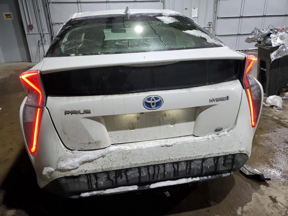 2016 Toyota Prius Four with VIN JTDKARFU1G3029066, listed as a Copart auction lot 60194965 with 153,423 mi miles and Non repairable. Bid and sale history available at DreamBid. Image 6.