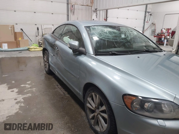 2010 Volvo C70 with VIN YV1672MC5AJ093125, listed as a IAAI auction lot 41459887 with 107,944 mi miles. Bid and sale history available at carsss.com. Image 6.