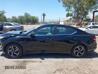 2024 Nissan Sentra SV z VIN 3N1AB8CV9RY271391, wystawiony jako IAAI lot #42506867 z przebiegiem 15 955 mil mil oraz . Historia ofert i sprzedaży dostępna na DreamBid. Obrazek 14.