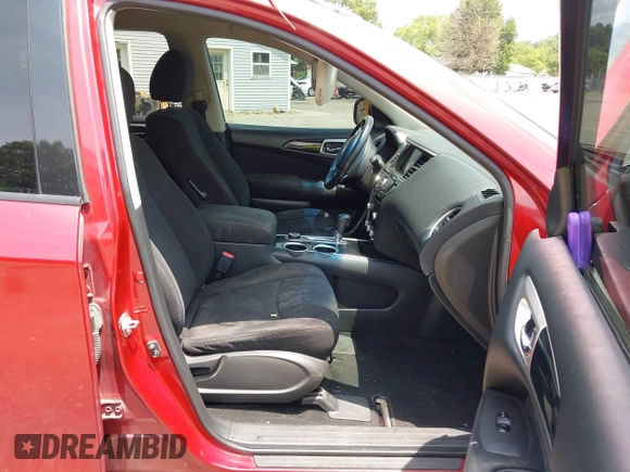 2014 Nissan Pathfinder S z VIN 5N1AR2MM6EC699851, wystawiony jako IAAI lot #42560019 z przebiegiem 186 627 mil mil oraz . Historia ofert i sprzedaży dostępna na DreamBid. Obrazek 5.